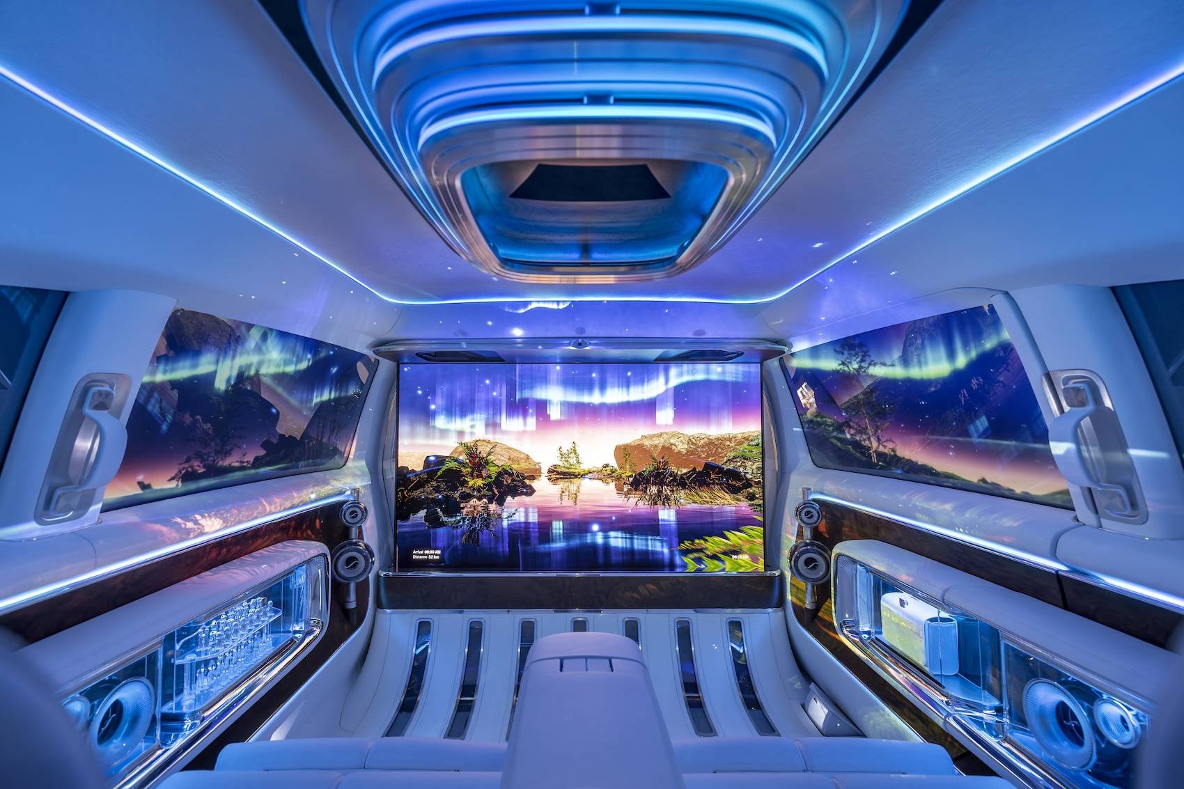 不止是新車聯歡，更是技術大會——深度解讀2025奔馳品牌科技日的信息系統集成服務